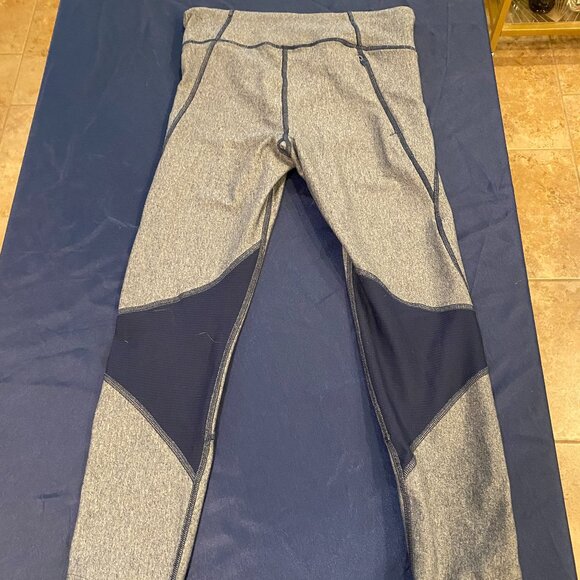 Under Armour Women's Heatgear No Slip Waist Moisture Wicking Legging SMALL - Picture 4 of 8